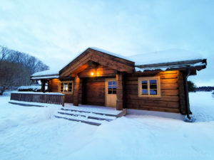 bshkäsitöö palkmaja, log house, laftehytte, murukatusega palkmaja, Jakob 76