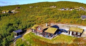 hand crafted log house käsitöö palkmaja, baltic loghouses. Laftehytte norras